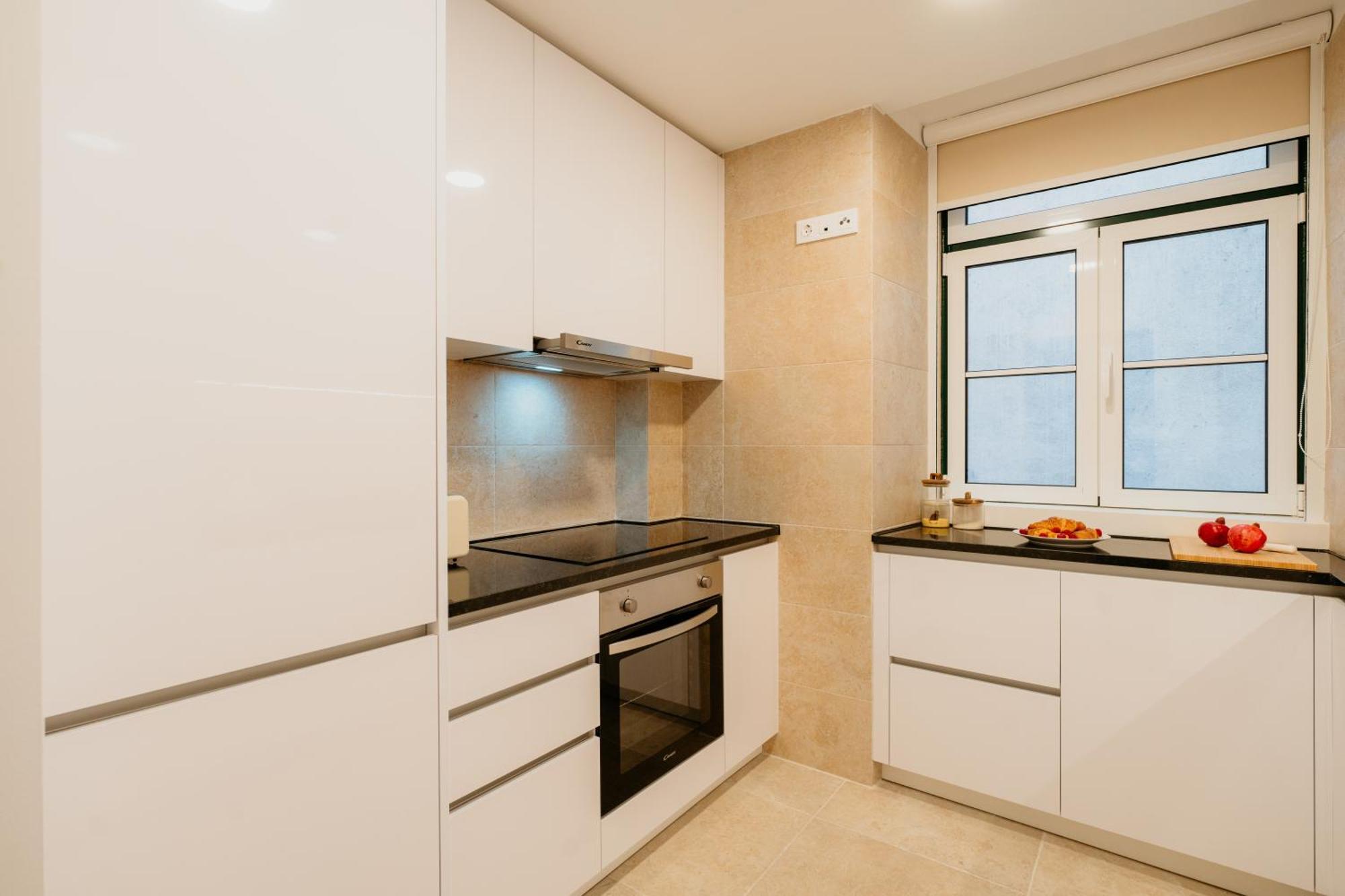 Mary Pink - No 3a - Glowing Two-bedroom Appartement *