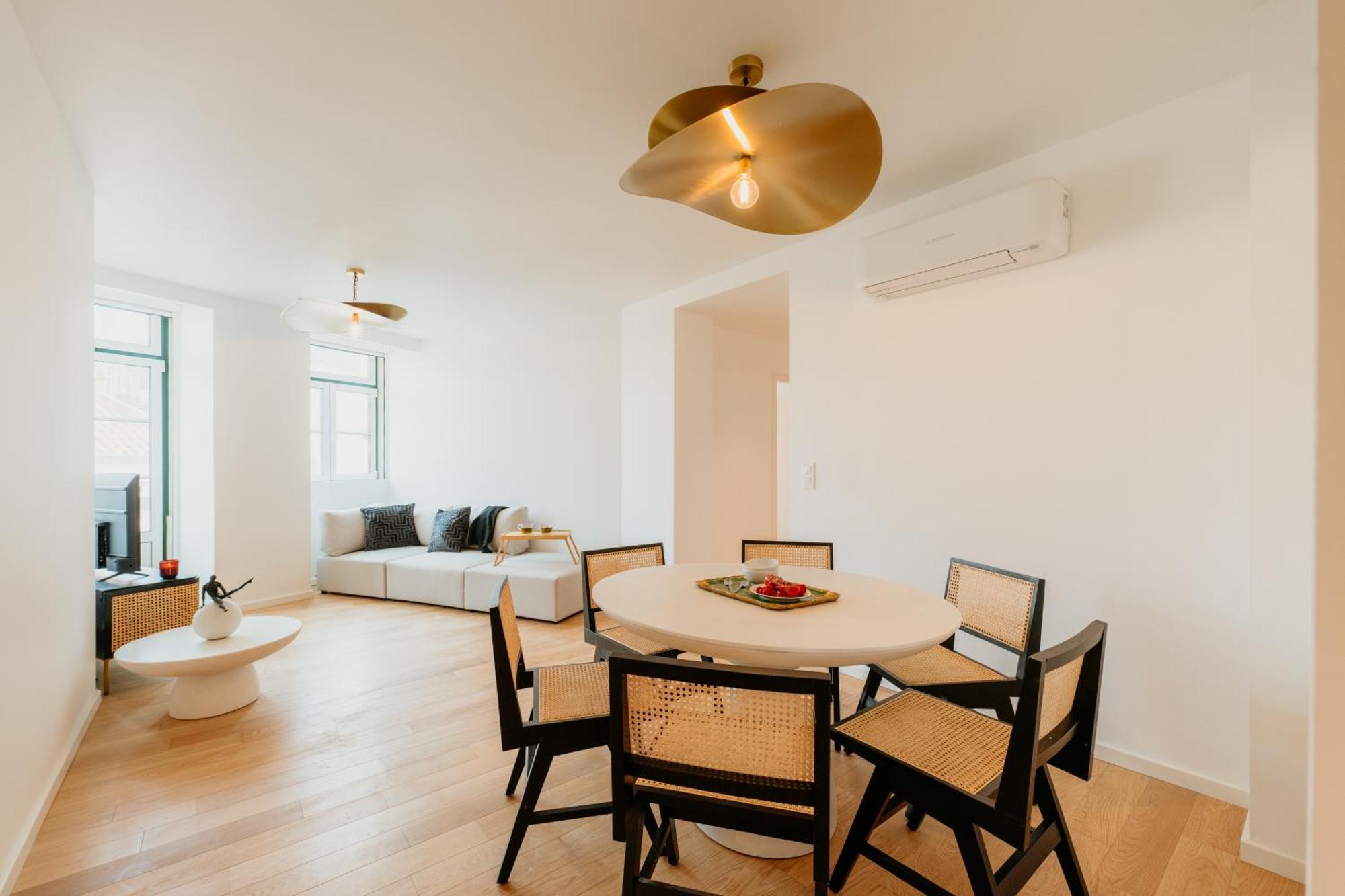 Mary Pink - No 3a - Glowing Two-bedroom * Lissabon